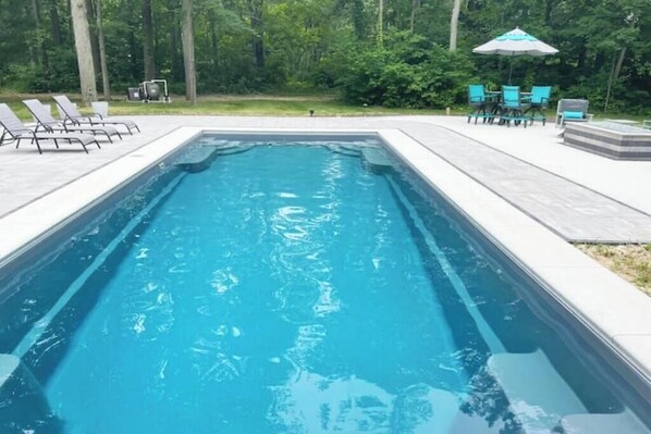 Outdoor pool, a heated pool