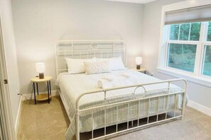 5 bedrooms, iron/ironing board, travel crib, free WiFi