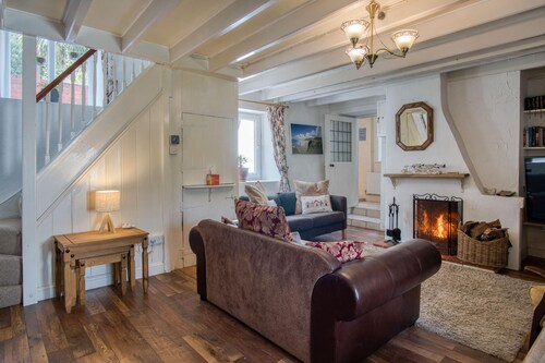 Bullcroft - 6 Bedroom House - Oxwich