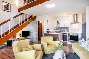 TV, DVD player, stereo - Apartment 'Himmelblau' with Pool Sauna (Schönwald)