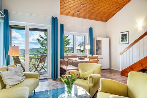 Himmelblau Holiday Apartment with Pool and Sauna