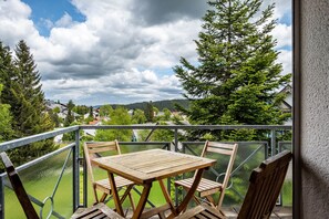 Outdoor dining - Apartment 'Himmelblau' with Pool Sauna (Schönwald)
