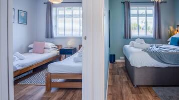 2 chambres, fer et planche Ă repasser, Wi-Fi, draps fournis