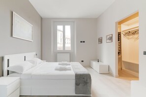 2 bedrooms, iron/ironing board, WiFi - GuestHost - Comfortable 70 sqm apartment located on the first floor of a building without a lift. The accommodation can accommodate up to 4 people and is equipped with all comforts.The property is located a few steps from Parco Trotter, a large public pa (Milano)