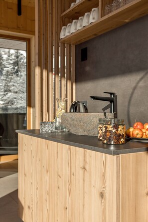 Dining - Holiday Apartment 'Mountain Suite No°201' with Mountain View, Balcony and Wi-Fi (Großarl)