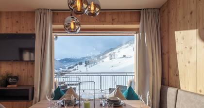 Apartment 'Mountain Suite Nr°302' with Mountain View, Shared Garden and Wi-Fi