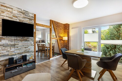 Ferienwohnung Appart Diemelsee mit Bergblick, privater Terrasse und WLAN