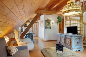 Lobby - Apartment 'Süd' with Mountain View, Shared Terrace and Wi-Fi (Titisee-Neustadt)