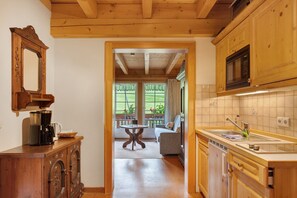 Interior - Apartment 'Nord' with Mountain View, Shared Terrace and Wi-Fi (Titisee-Neustadt)