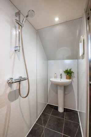 Towels - Betty's Bothy by Interhome (Drumnadrochit)