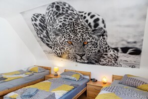 4 habitaciones, tabla de planchar con plancha y wifi gratis 