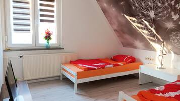 4 makuuhuonetta, ilmainen Wi-Fi, vuodevaatteet