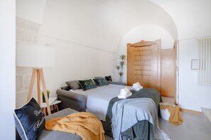 Bügeleisen/Bügelbrett, WLAN, Bettwäsche