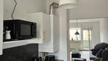 Kühlschrank, Ofen, Herdplatte, Geschirrspüler