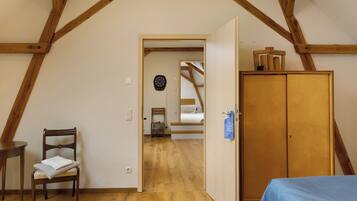 4 Schlafzimmer, Bügeleisen/Bügelbrett, kostenloses WLAN, Bettwäsche