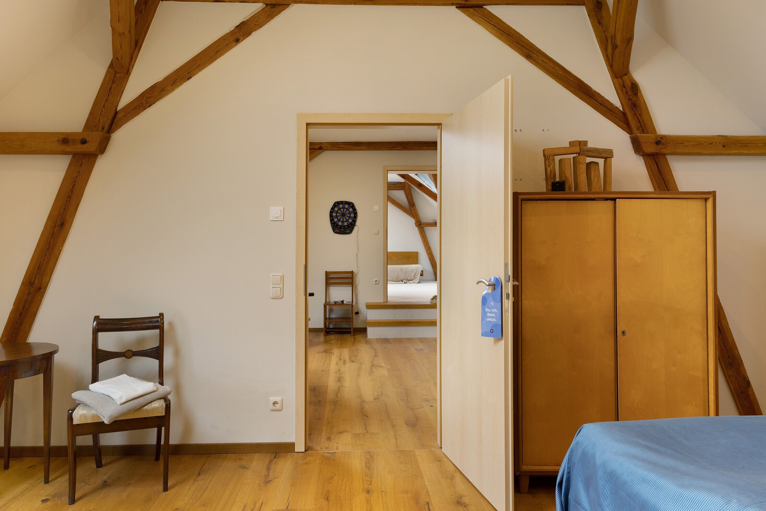 4 bedrooms, iron/ironing board, free WiFi, bed sheets