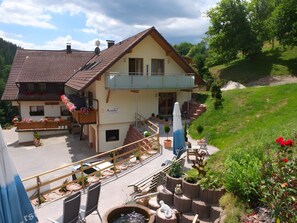 Exterior - Paradise in the Black Forest: Apartment 'Paradies' with Mountain View, Shared Terrace & Wi-Fi (Bad Peterstal-Griesbach)