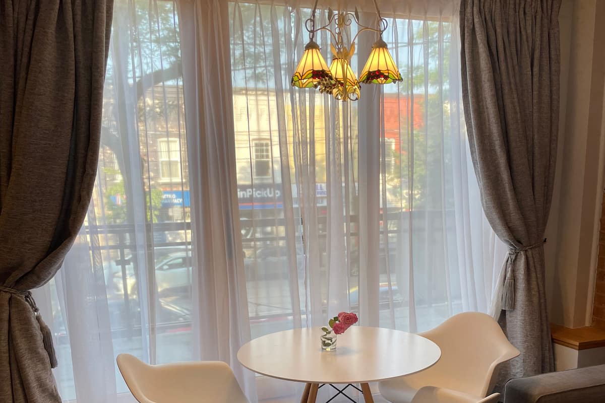 Chambre simple Deluxe | 1 chambre, accĂšs au Wi-Fi (inclus)