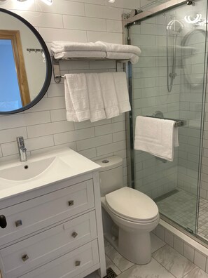 Phòng đơn cơ bản | Phòng tắm