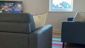 Uklassifisert bilde, 3 av 11, knapp