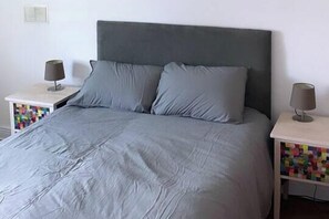 3 dormitorios, tabla de planchar con plancha, wifi y ropa de cama