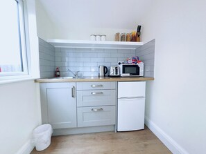 Fridge, microwave, stovetop, toaster
