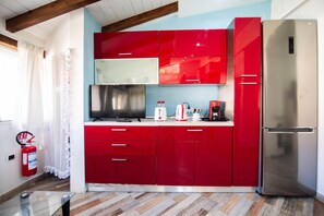 Coffee/tea maker, fridge, microwave, oven - La Rosa dei Venti, Sorso, Italy (Sorso)