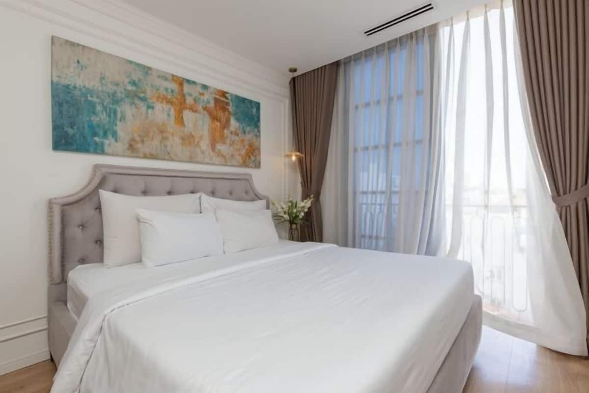 Pimennysverhot, äänieristys, ilmainen Wi-Fi, vuodevaatteet