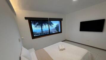 2 bedrooms, bed sheets