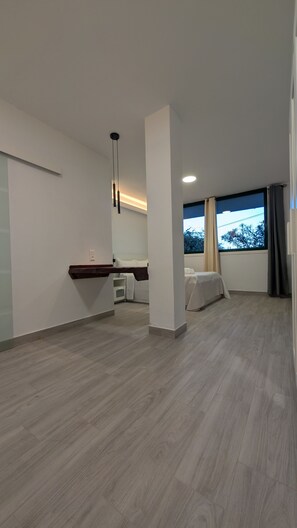 1 dormitorio, cuna de viaje, Internet y ropa de cama