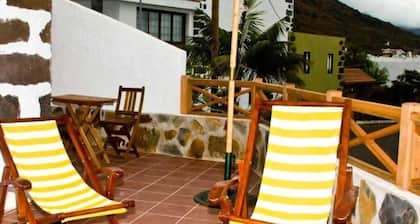 Rural House of 1945 Two Floors Patio And Barbecue