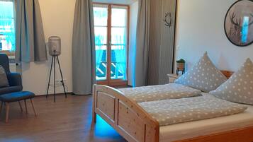 2 Schlafzimmer, Internetzugang, BettwÀsche