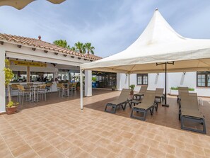 Outdoor dining - Siesta Mar Confort apartamento 72 (Cala en Porter)