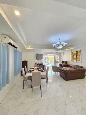 Deluxe Villa, 3 Bedrooms | Living area | Flat-screen TV - Ishara Villa (Pattaya)