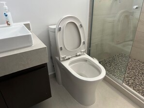 Handtücher, Seife, Toilettenpapier