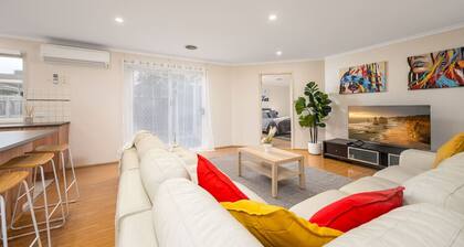 The Spacious Peninsula Escape