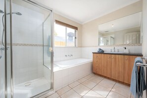 Hair dryer - The Spacious Peninsula Escape (Skye)