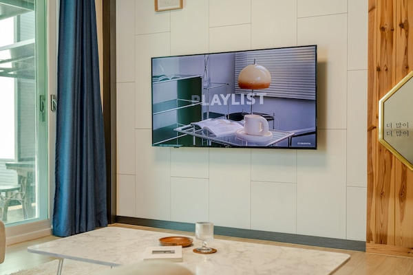 Basic Room, 1 Bedroom (Room 105 (Duplex / Private BBQ)) | 1 bedroom, WiFi (free)