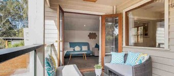 Panoramic Tree view Melbourne city with Mini Golf