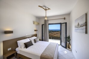 2 slaapkamers, een strijkplank/strijkijzer, gratis wifi, beddengoed