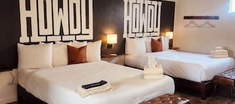 Elk Antler Inn