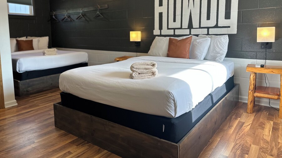 Elk Antler Inn