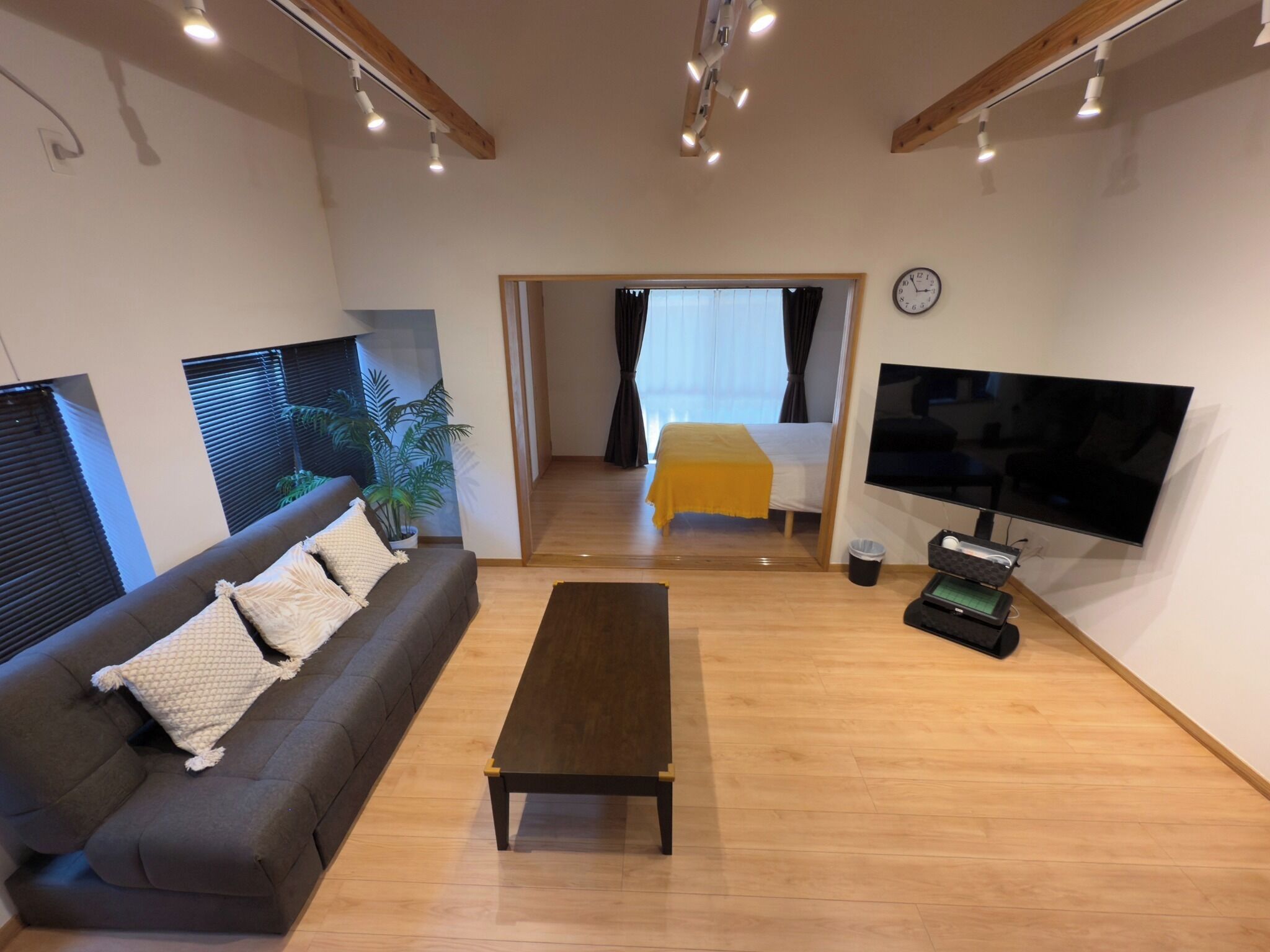 2 bedrooms, desk, iron/ironing board, free WiFi