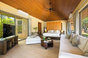 5 makuuhuonetta, tallelokero huoneessa, silitysrauta/-lauta