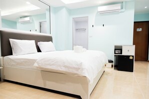 Comfort Room - COZY STAY INN (Bangkok)