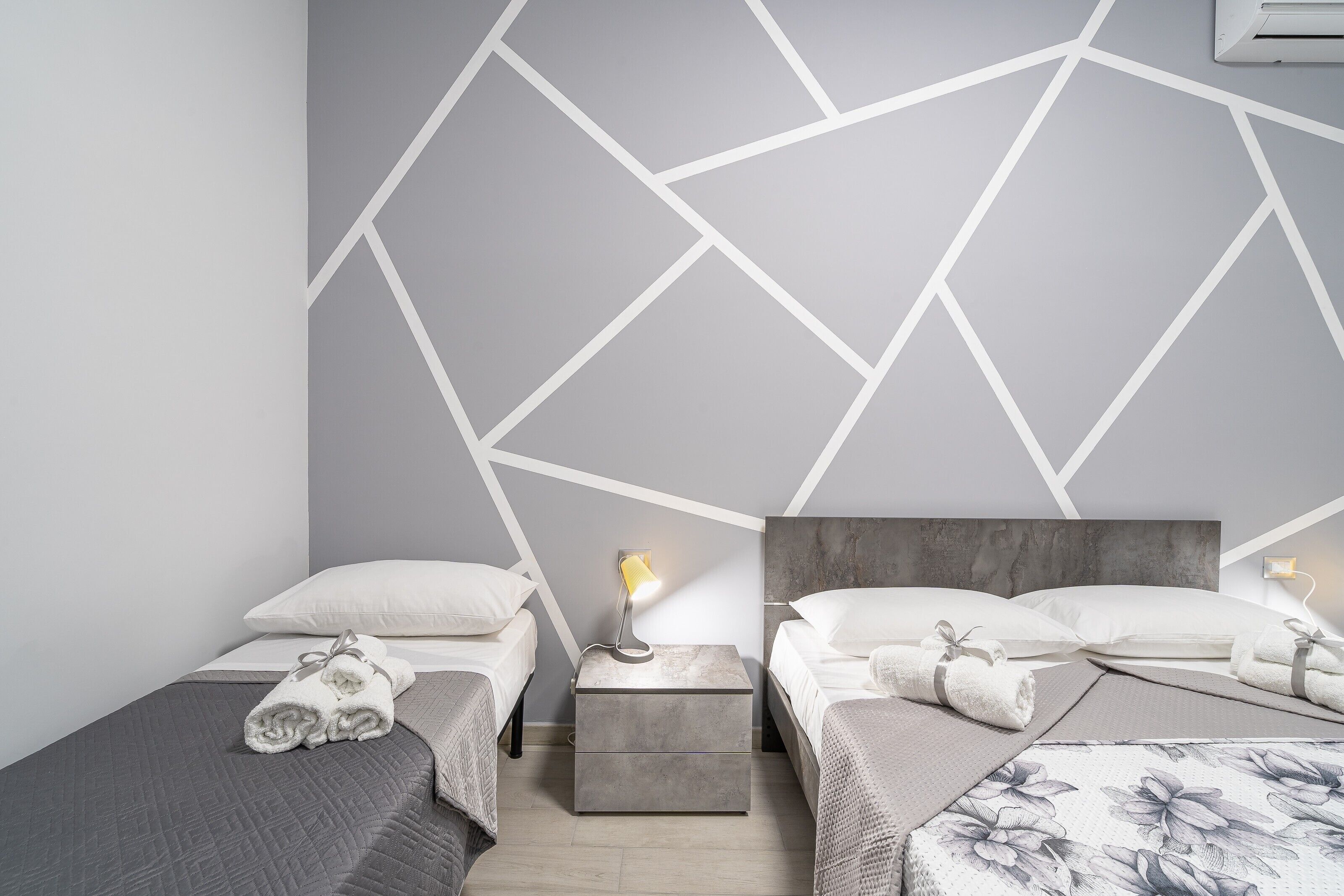 1 quarto, Wi-Fi de cortesia, roupa de cama