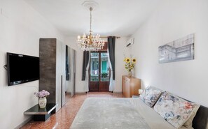 4 habitaciones, tabla de planchar con plancha y wifi gratis