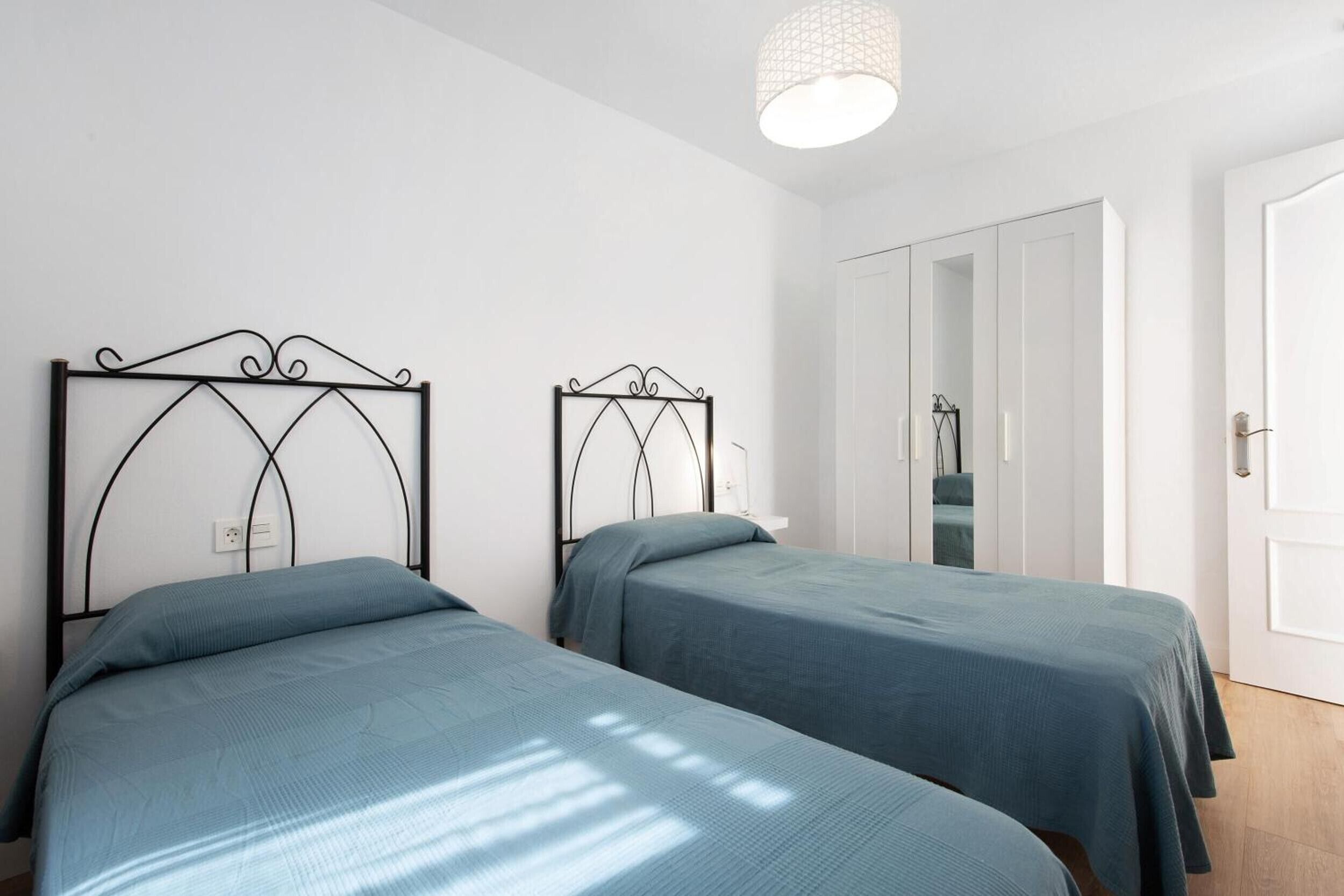 3 多间卧室、熨斗/熨衣板、免费 WiFi、床单