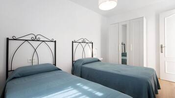 3 chambres, fer et planche Ă repasser, Wi-Fi gratuit, draps fournis