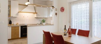 Apartment 'Marconi 35 Pergine' with Mountain View, Shared Garden and Wi-Fi